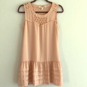 Sleeveless dress